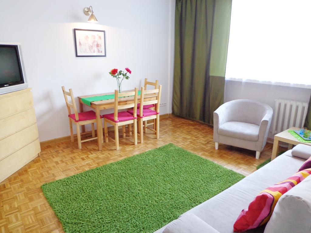 Jr Rental Apartments Pereca Prosta Warsaw Bilik gambar