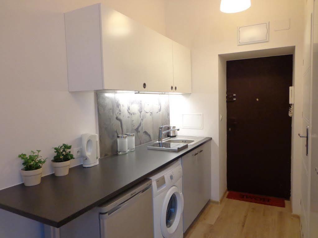 Jr Rental Apartments Pereca Prosta Warsaw Luaran gambar